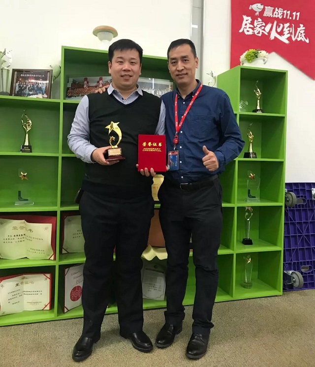 喜訊！晾霸榮獲京東家具建材2017年度最佳創(chuàng)新品牌